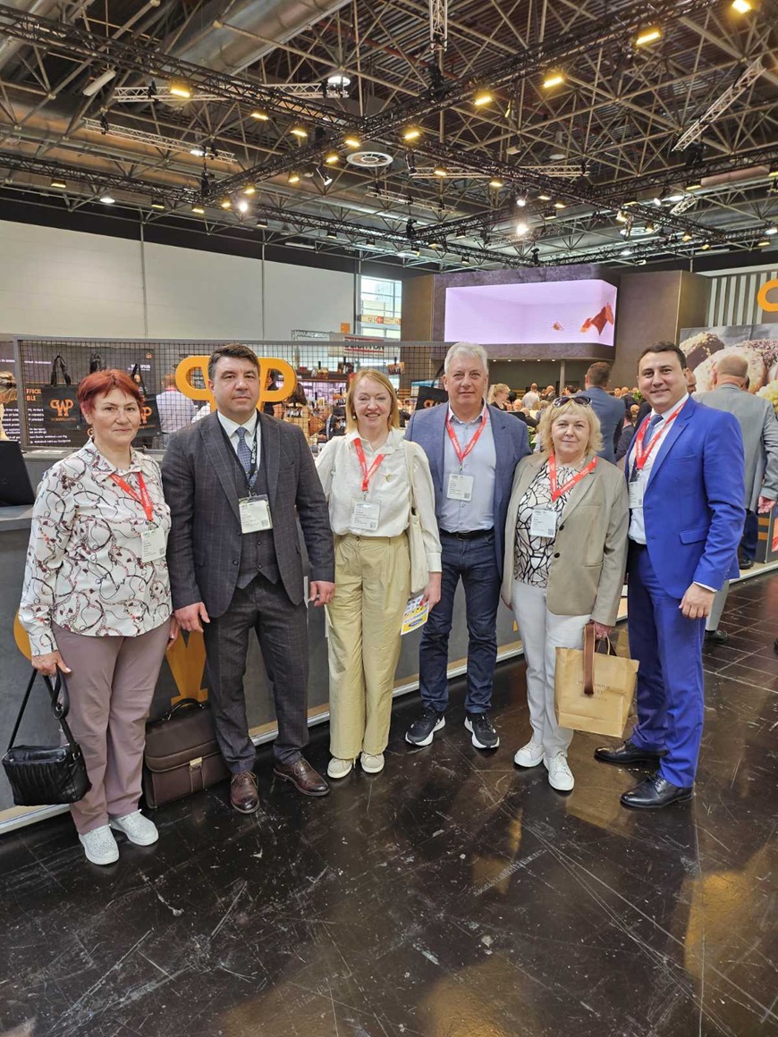 С делегацией НХЛ и Биями